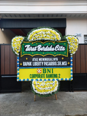 Papan Bunga Duka di Camplong